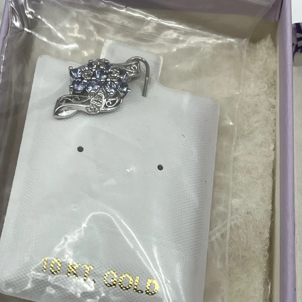 10K White Gold Tanzanite ๐ Diamond Accent Pendant - Vintage Estate, 1990s - Picture 13 of 15